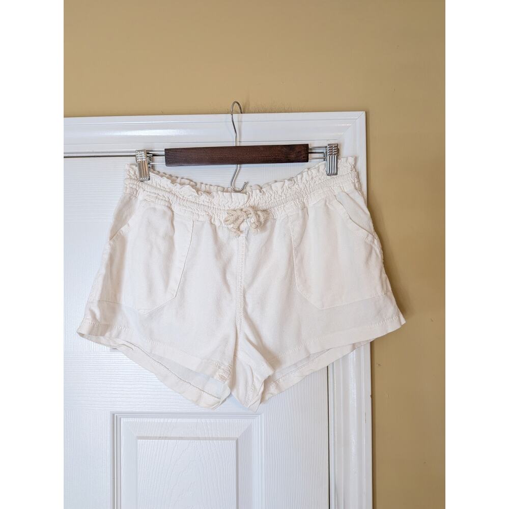 April Kiss Drawstring Elastic Waist Shorts Size Large White Linen Blend Beach